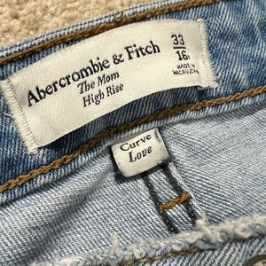 ABERCROMBIE & FITCH Curve Love 33;16 R